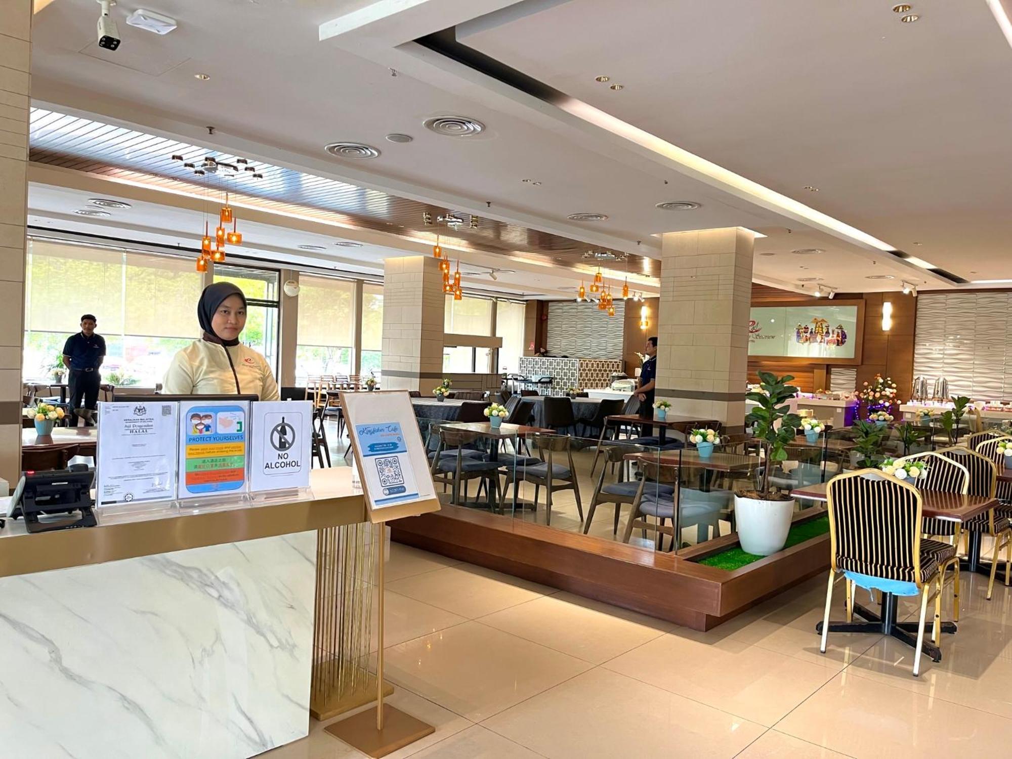 Langkawi Seaview Hotel Kuah Exterior foto